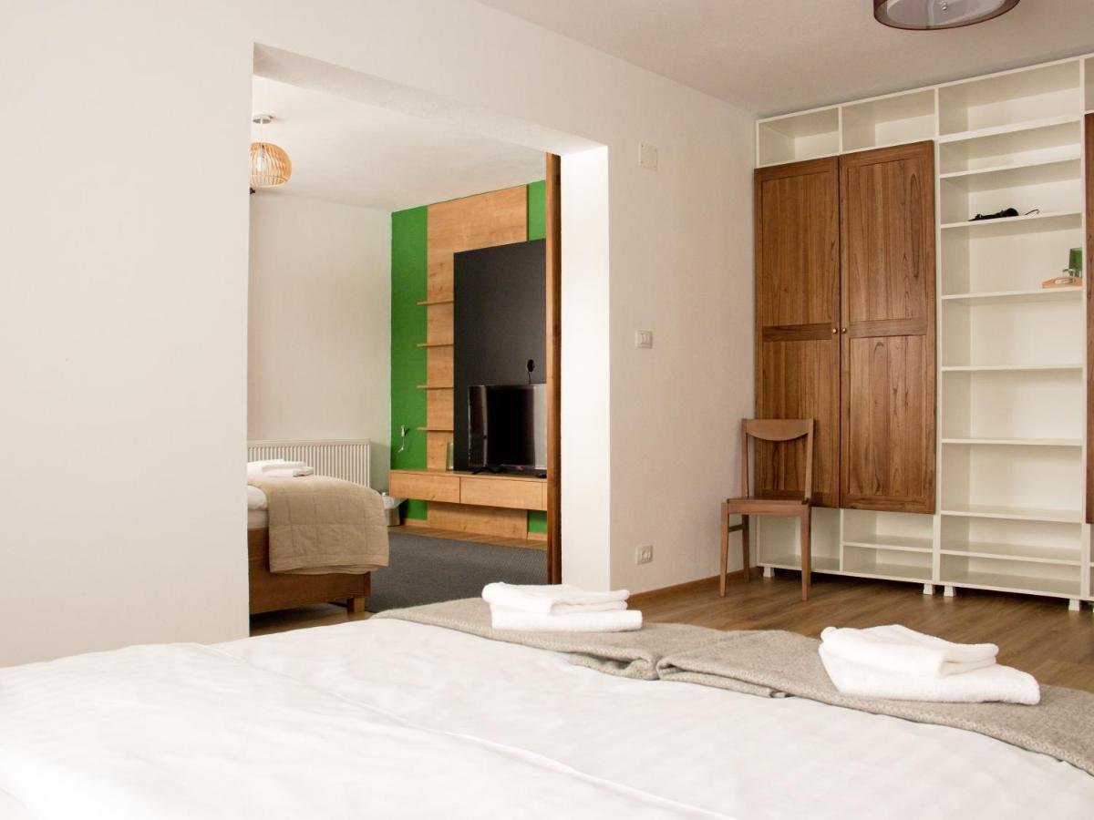 Delut Guest house